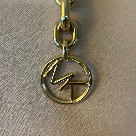 Michael Kors Beige Shoulder Bag with Silver-Tone Hardware - Picture 2 of 6